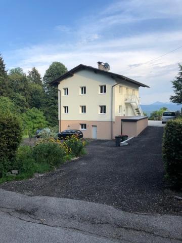 Velden View Ferienwohnung Mit Grosser Sonnenterrasse Und See- Und Karawankenblick Velden am Wörthersee Dış mekan fotoğraf