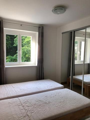Velden View Ferienwohnung Mit Grosser Sonnenterrasse Und See- Und Karawankenblick Velden am Wörthersee Dış mekan fotoğraf